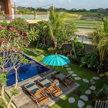 Frangipani House And Spa By Ecommerceloka Canggu Esterno foto