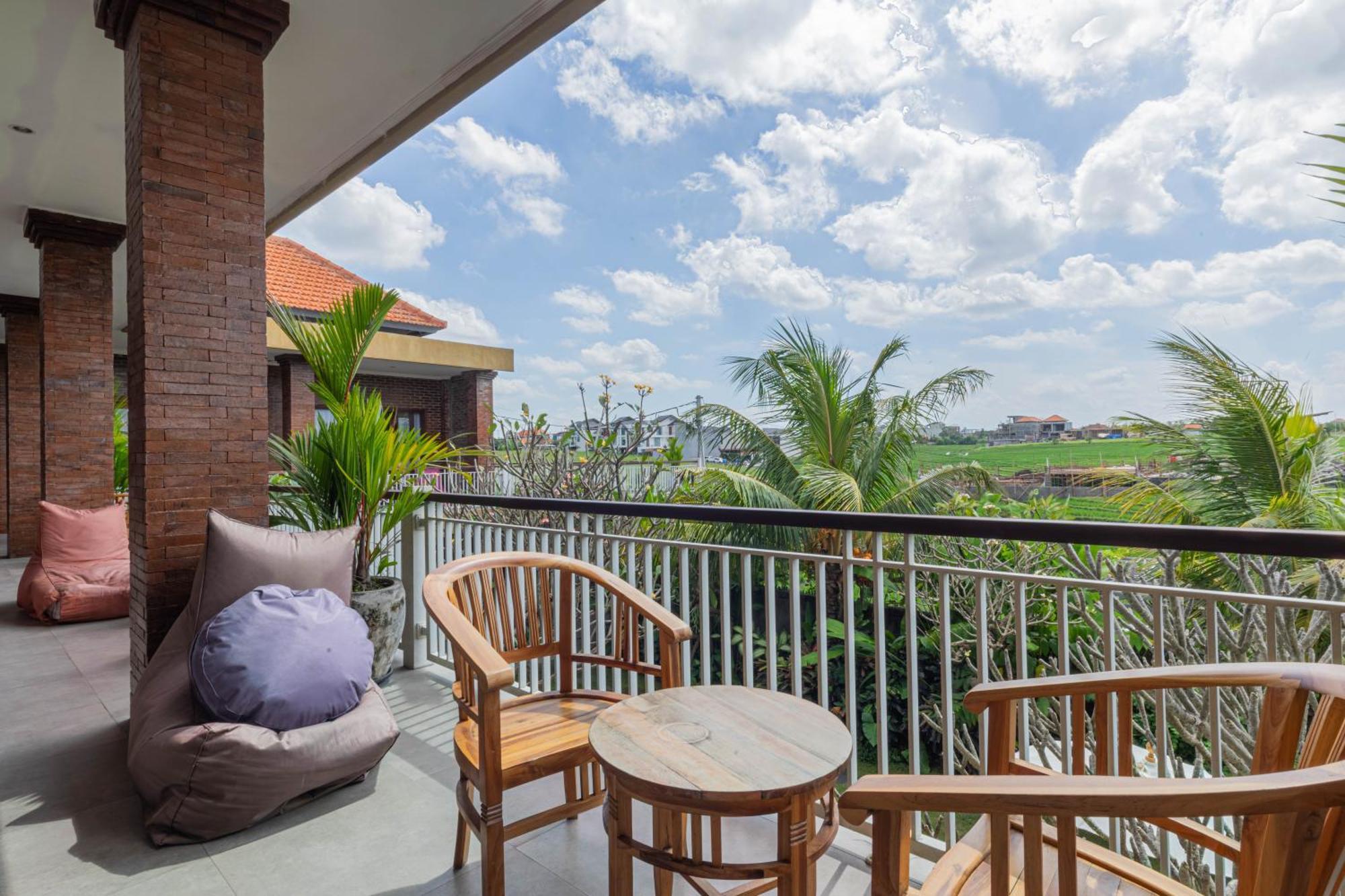 Frangipani House And Spa By Ecommerceloka Canggu Esterno foto