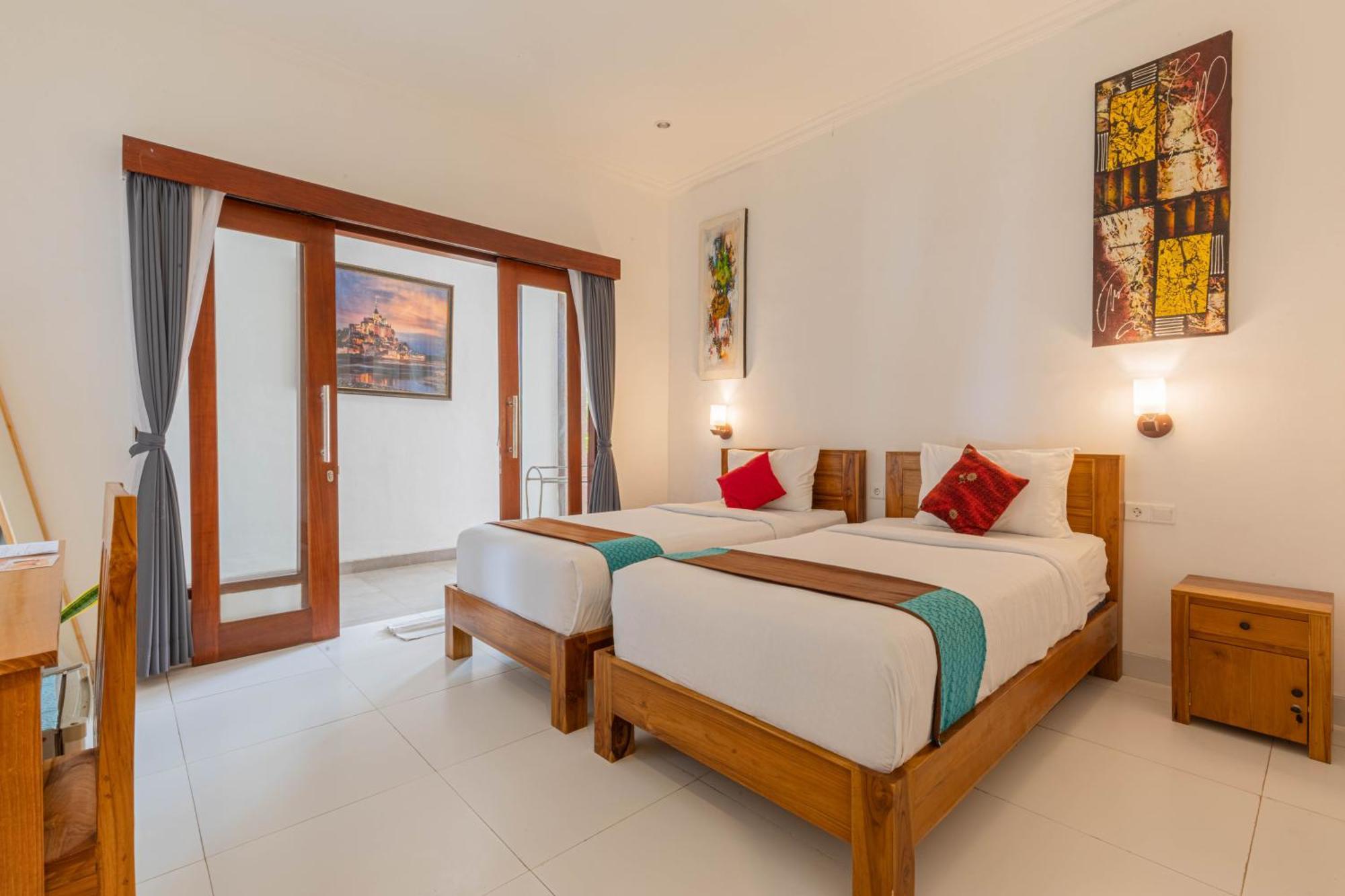 Frangipani House And Spa By Ecommerceloka Canggu Esterno foto